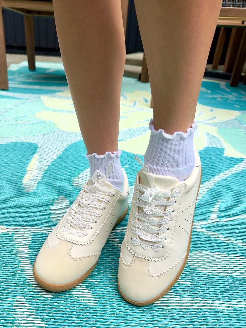 MIA Cream White Suede Leather Lace Scallop Gum Sole Sneakers - Picture 9 of 10